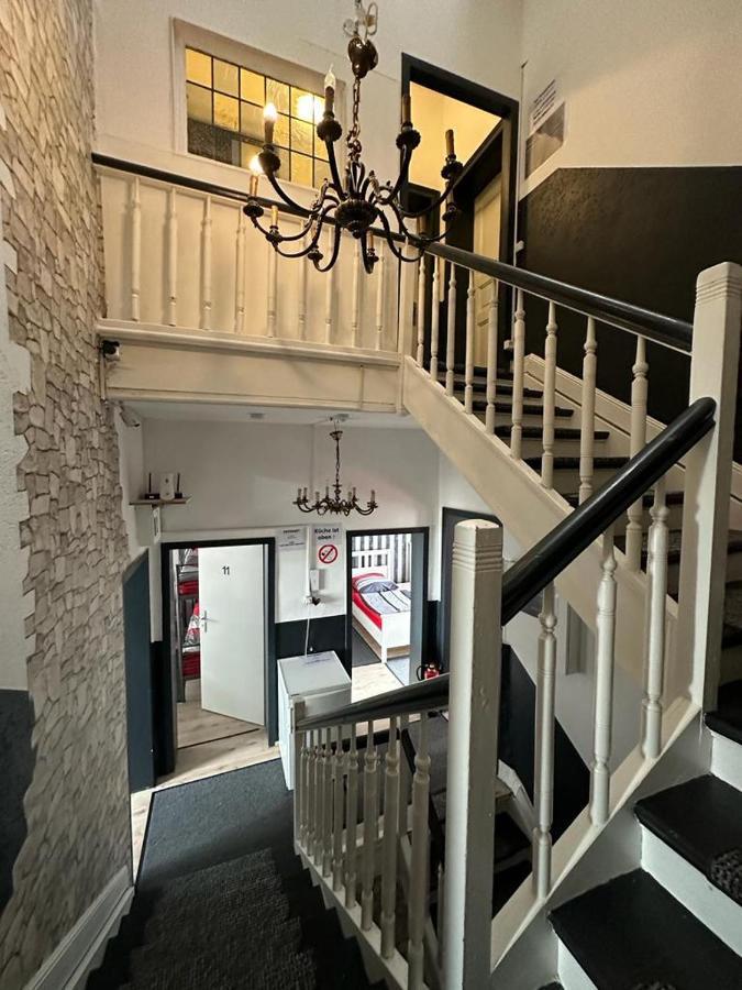 Adam'S Hostel - Self Check-In & Only Private Rooms Dusseldorf Bagian luar foto