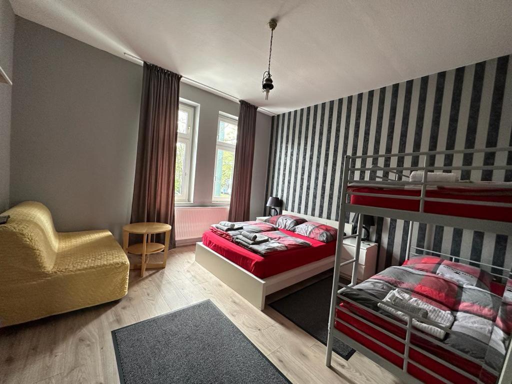 Adam'S Hostel - Self Check-In & Only Private Rooms Dusseldorf Bagian luar foto